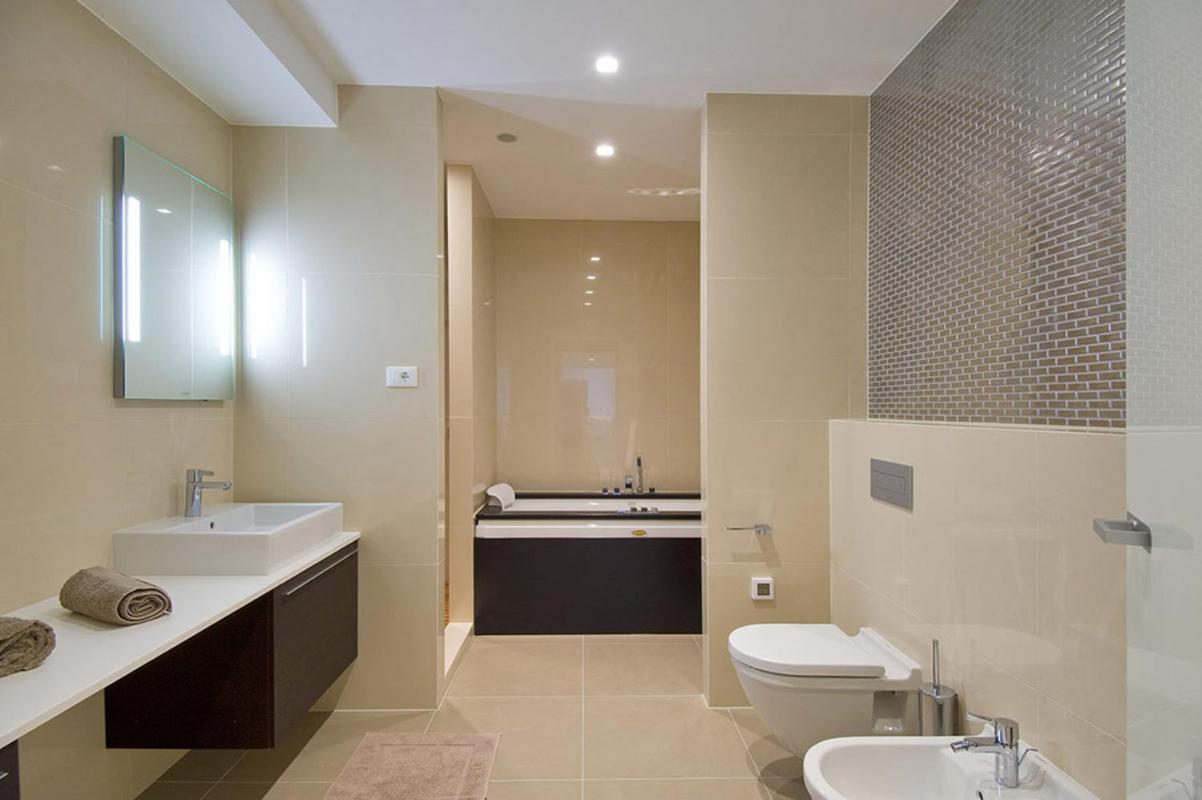 Luxury Seafront Villa My Dream With Private Pool, Jacuzzi And Staff At The Beach On Brac Island - Sumartin Selca  외부 사진