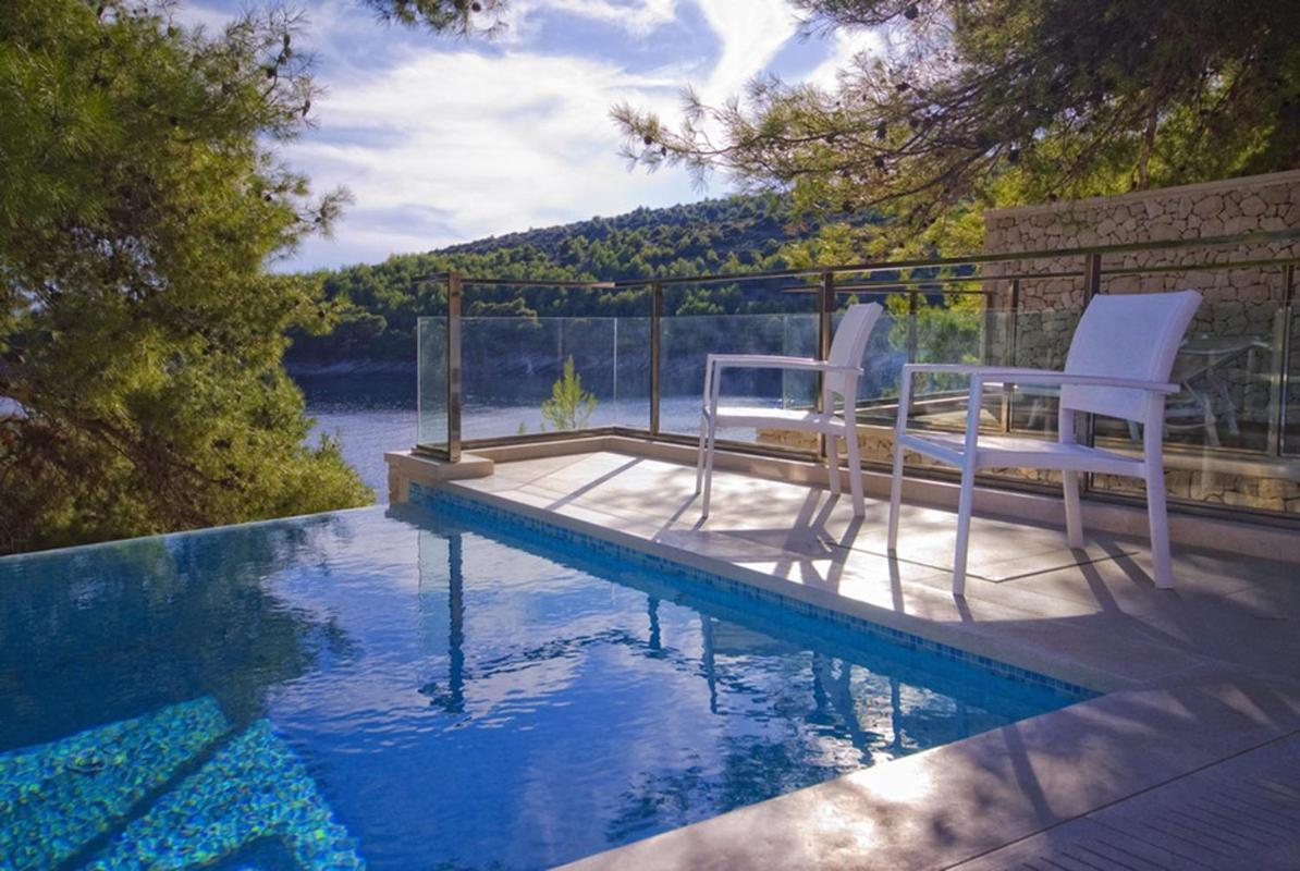 Luxury Seafront Villa My Dream With Private Pool, Jacuzzi And Staff At The Beach On Brac Island - Sumartin Selca  외부 사진